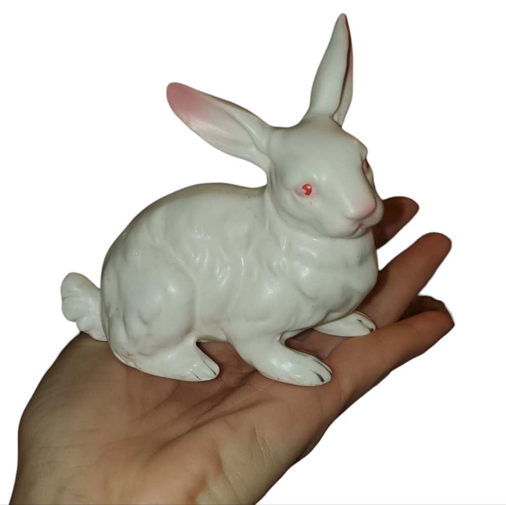 Vintage Norcrest White Rabbit Figurine